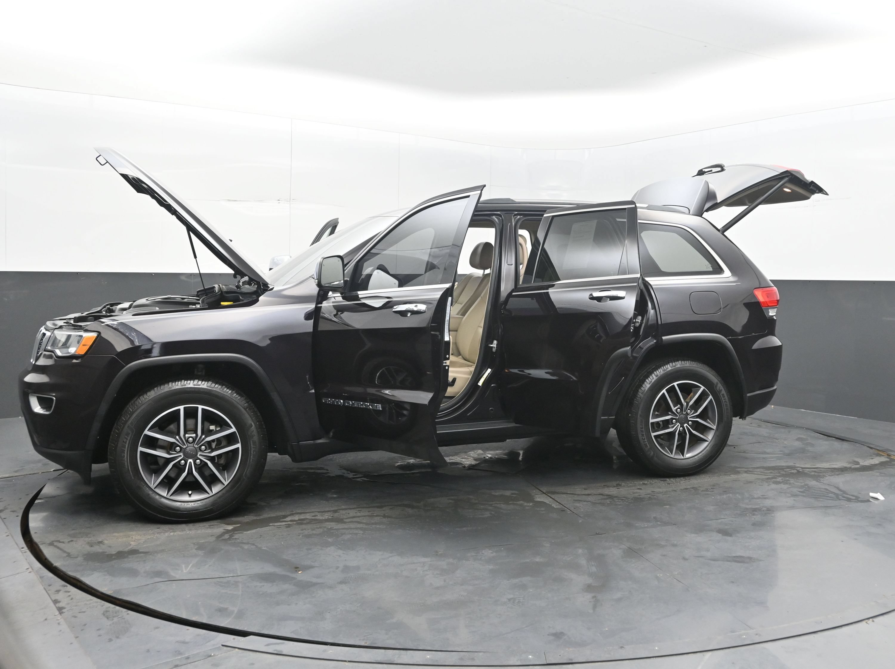 Used 2019 Jeep Grand Cherokee Limited RWD image 41