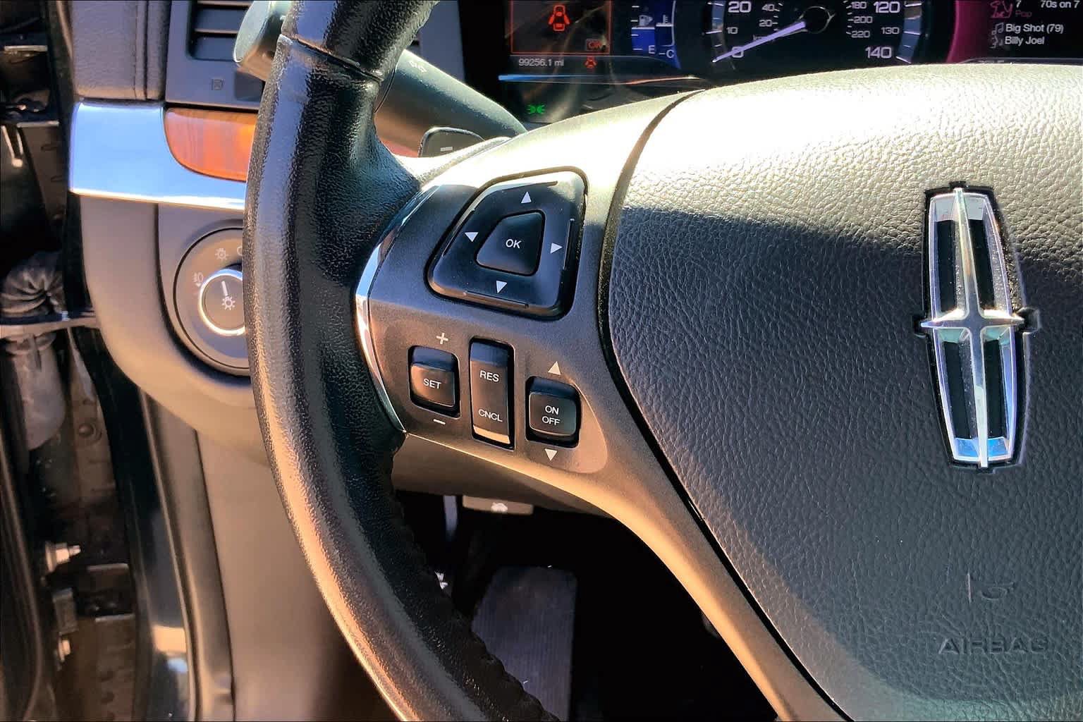 Used 2014 Lincoln MKS FWD image 12