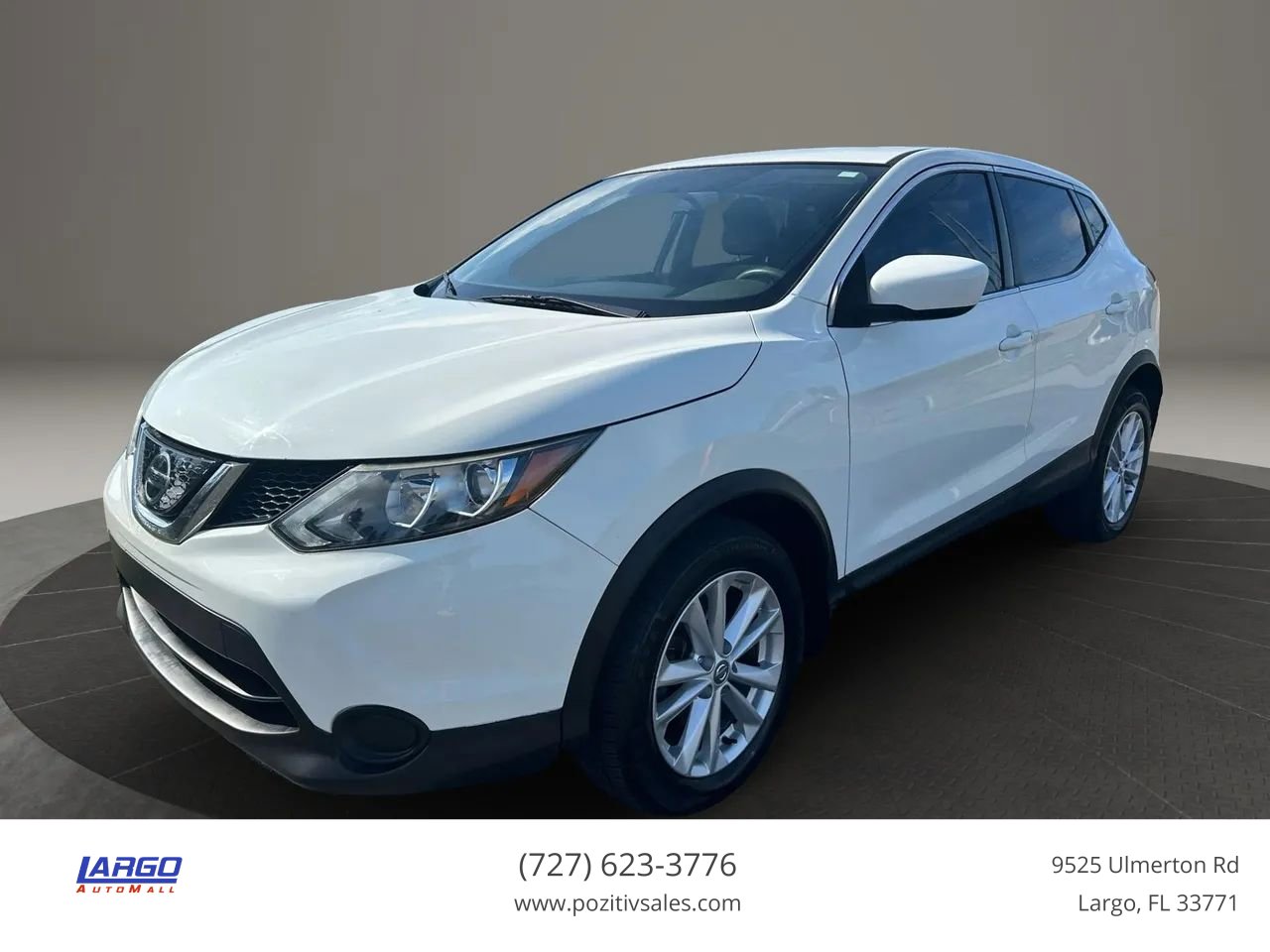Used 2018 Nissan Rogue Sport S w/ S Appearance Package FWD image 1