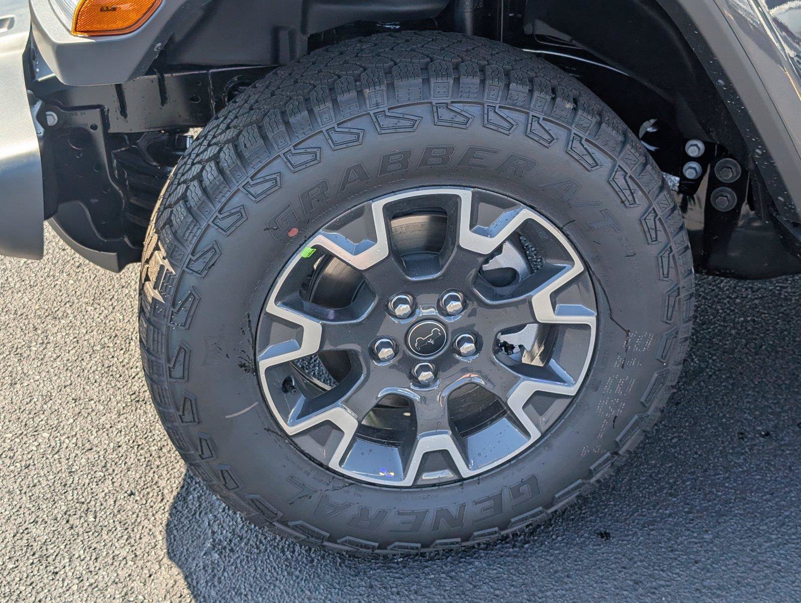 New 2027 Jeep Wrangler Unlimited Sahara AWD/4WD image 11