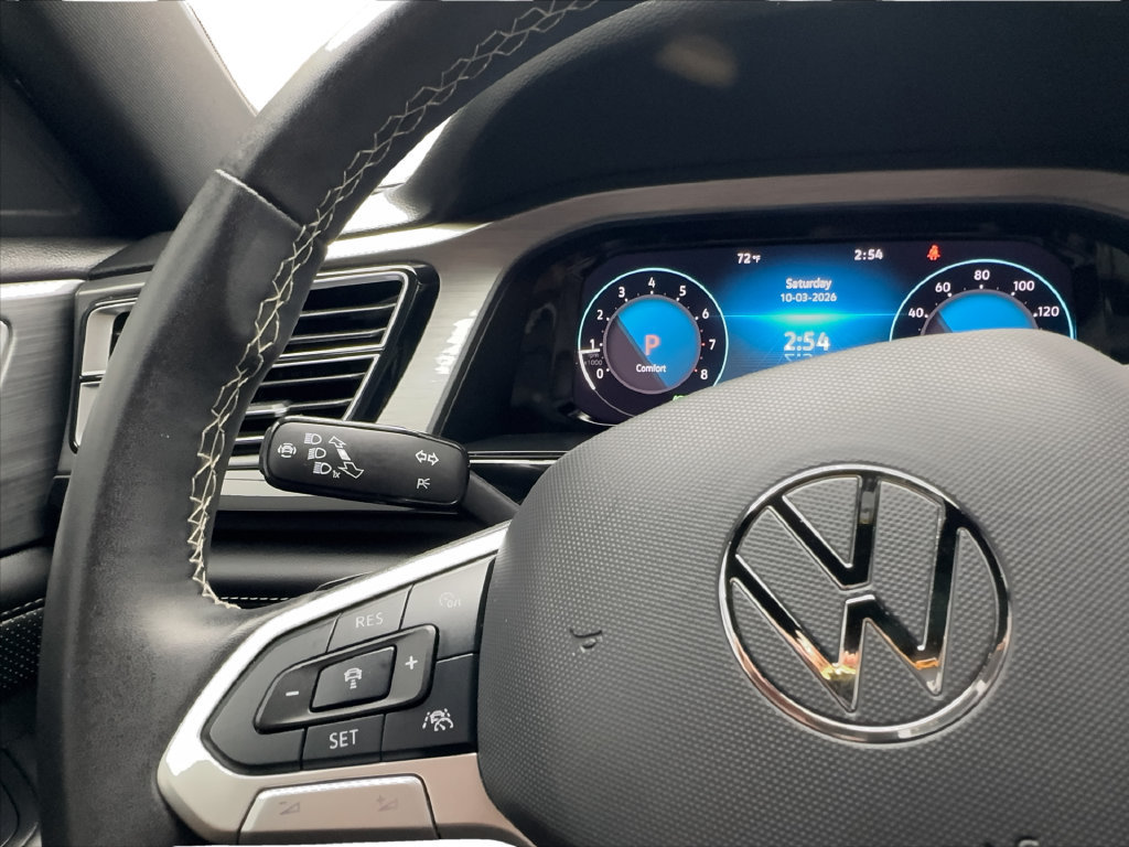 Used 2024 Volkswagen Atlas Cross Sport SE FWD image 45