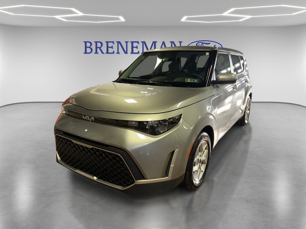 Used 2025 Kia Soul LX w/ LX Technology Package