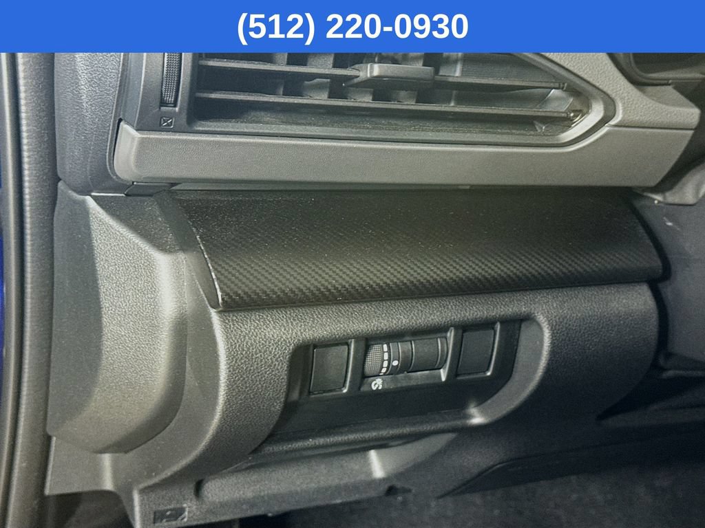 Used 2025 Subaru Crosstrek 2.5i Premium AWD/4WD image 11