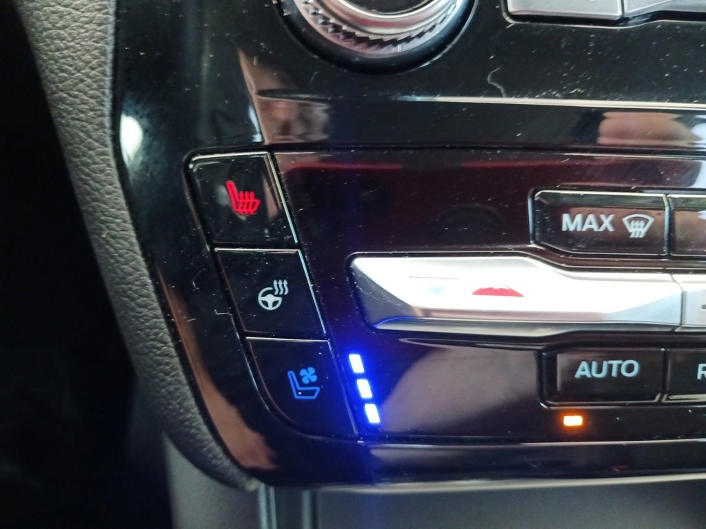 Used 2024 Ford Explorer Limited image 20