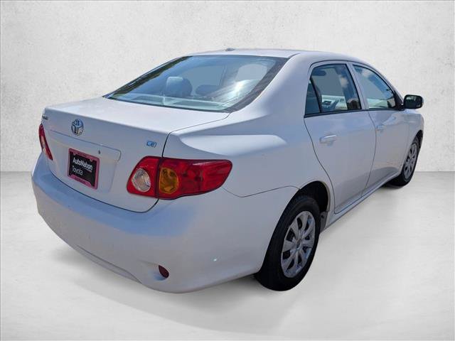 Used 2010 Toyota Corolla LE FWD image 5