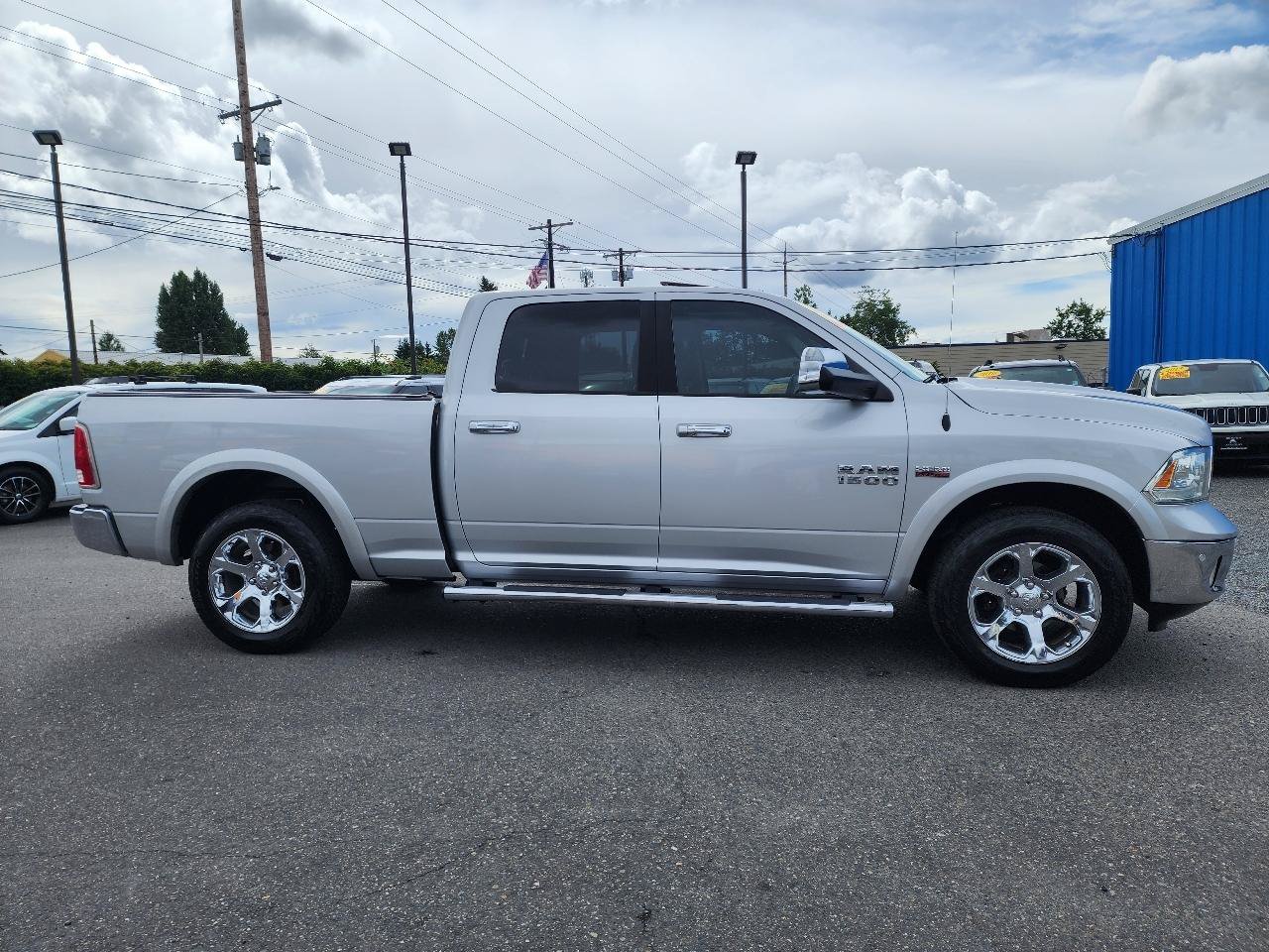 Used 2014 RAM 1500 Laramie w/ Convenience Group AWD/4WD image 4