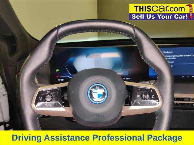 Used 2024 BMW iX xDrive50 AWD/4WD image 16