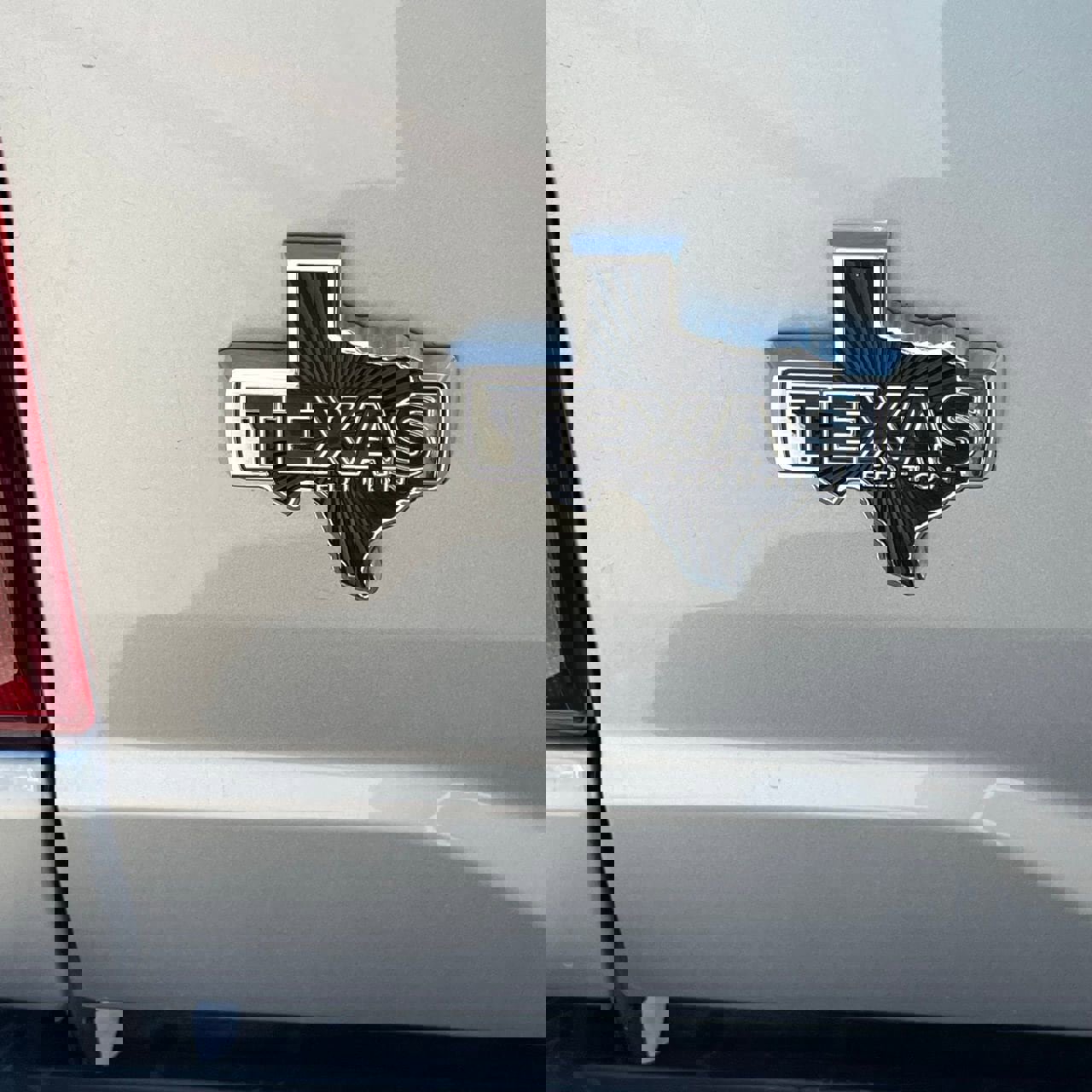 Used 2024 Ford F150 XLT w/ Equipment Group 302A MID image 6