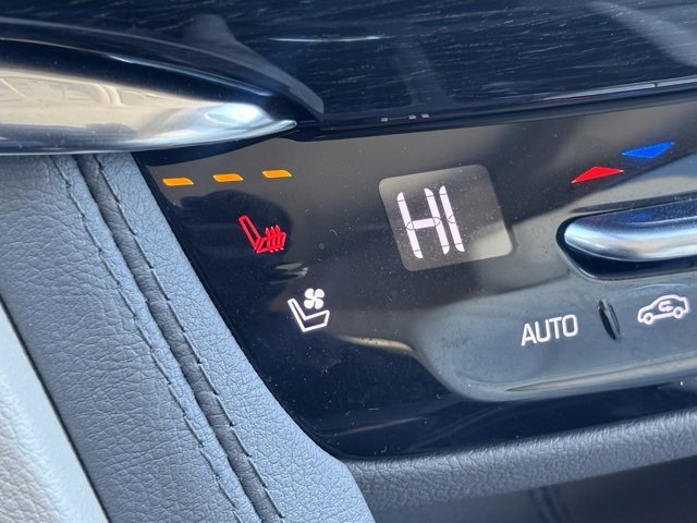 Used 2023 Cadillac XT6 Premium Luxury image 32