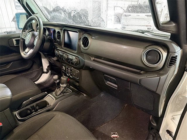 Used 2023 Jeep Wrangler Sahara w/ Cold Weather Group image 12