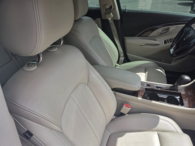 Used 2015 Buick LaCrosse Leather FWD image 9
