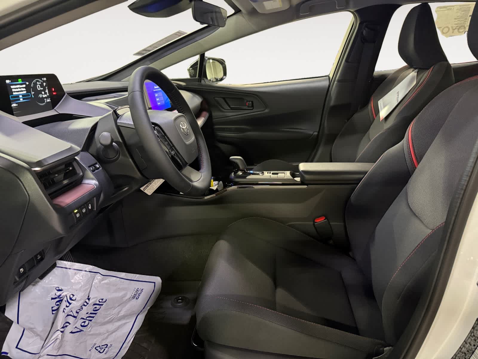 New 2026 Toyota Prius Plug-In Hybrid FWD image 11