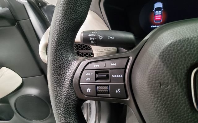Used 2023 Honda HR-V LX image 29