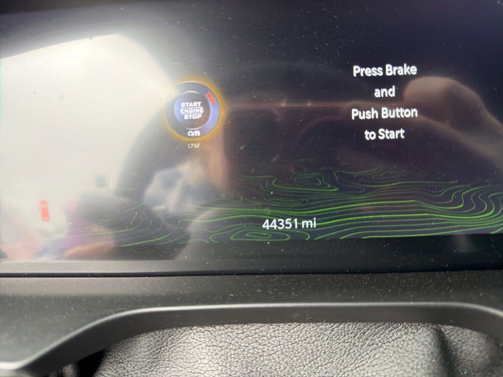 Used 2023 Jeep Grand Cherokee Trailhawk image 8