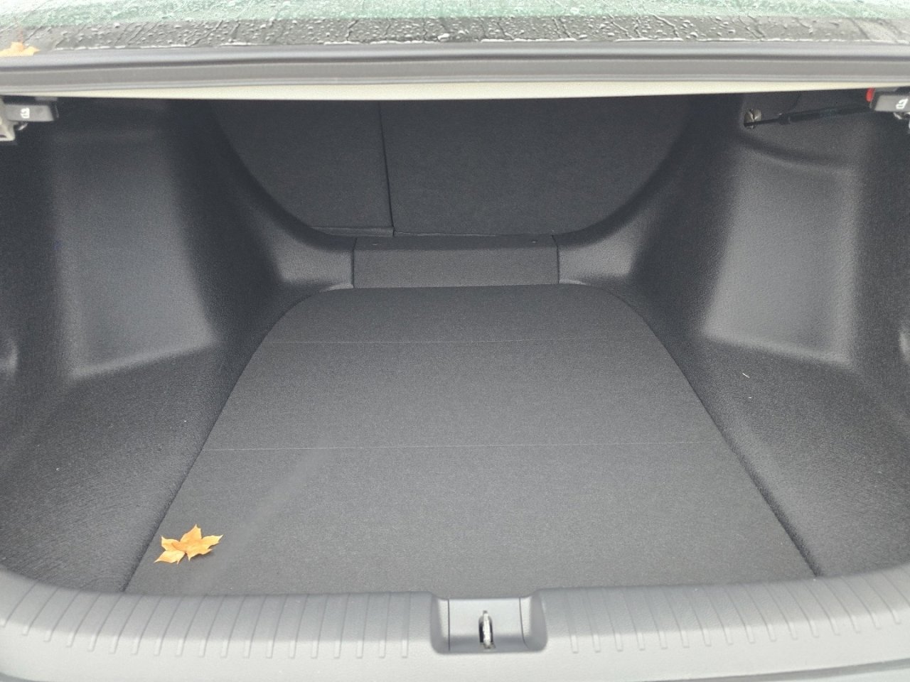 New 2025 Honda Accord Sport image 18