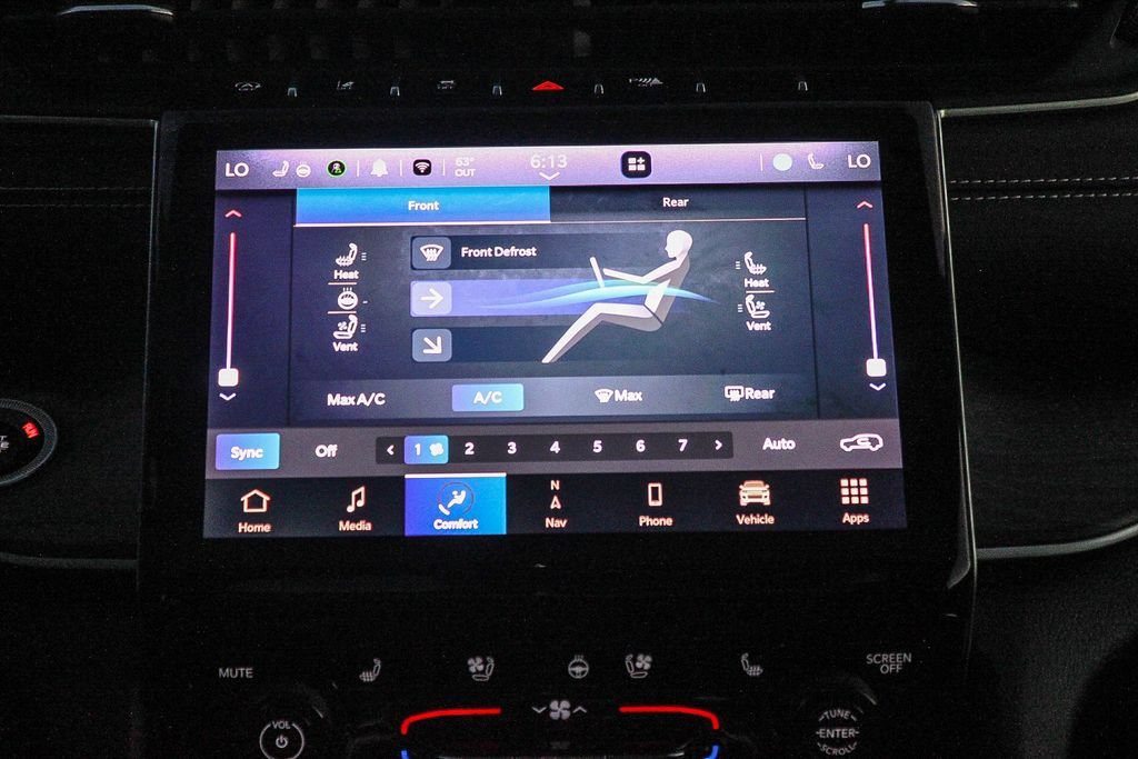 Used 2024 Jeep Grand Cherokee L Limited w/ Luxury Tech Group II AWD/4WD image 15