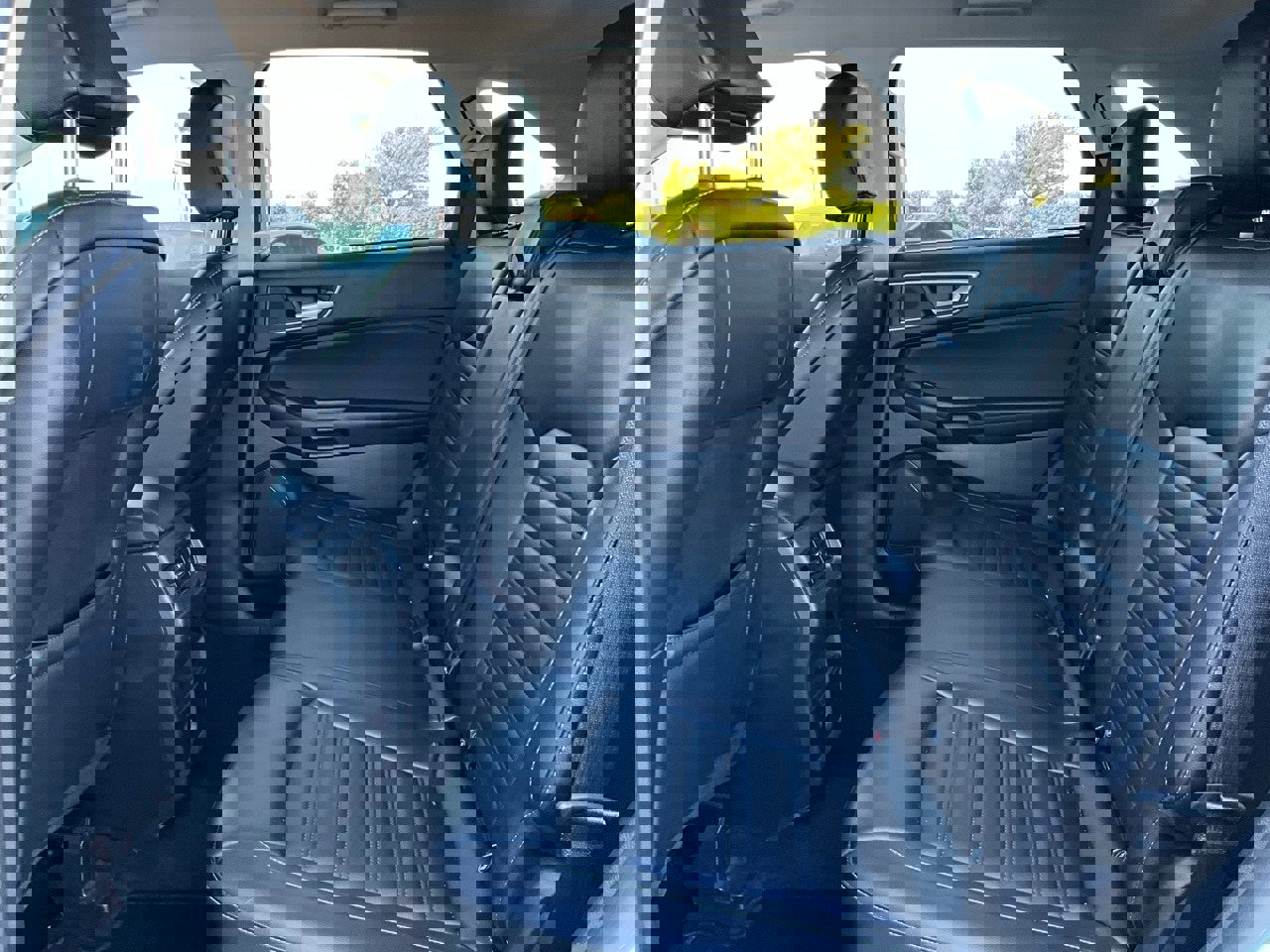 Used 2024 Ford Edge SEL image 11