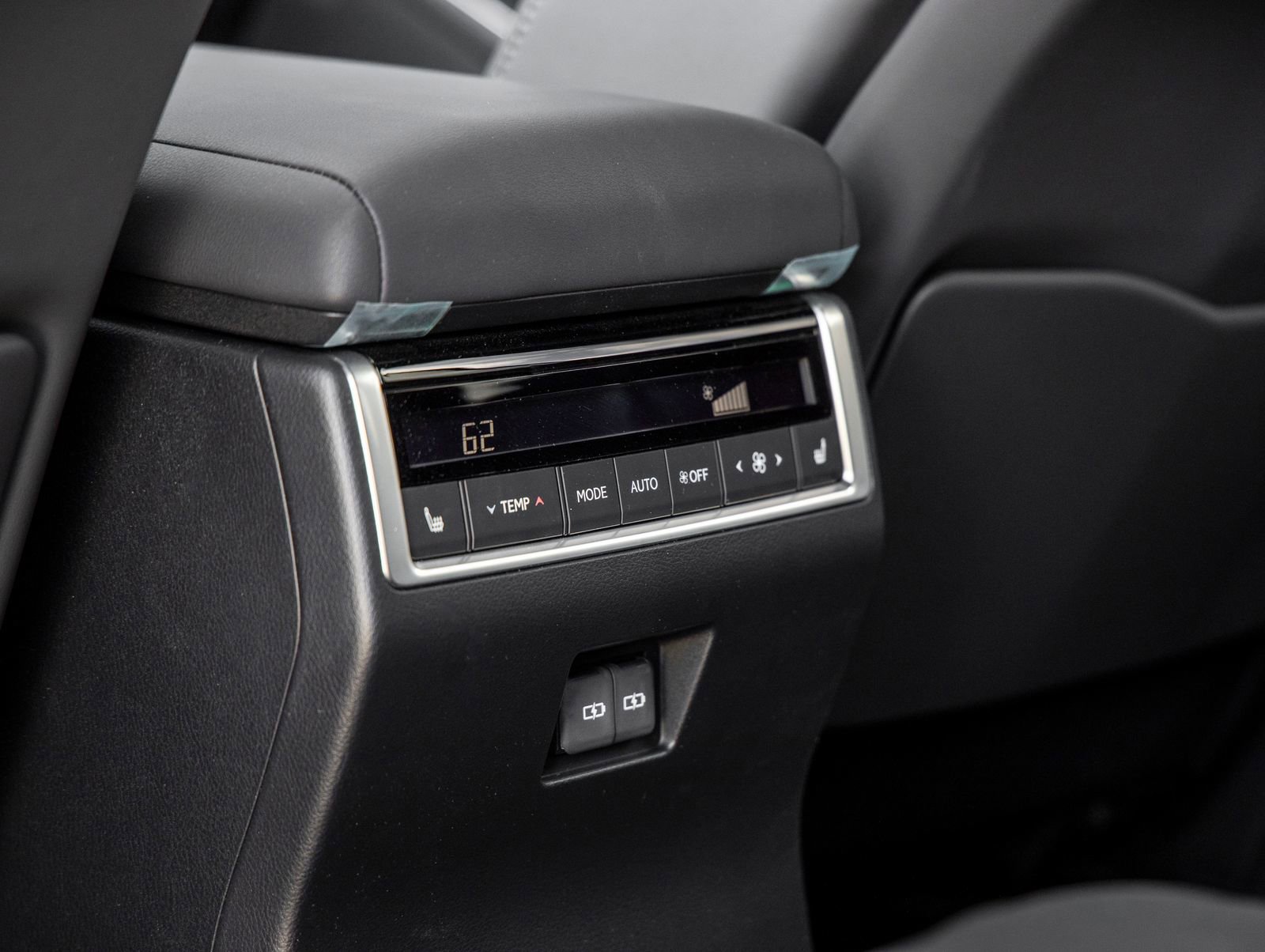 Used 2026 Lexus GX 550 w/ Accessory Package (2T) image 39