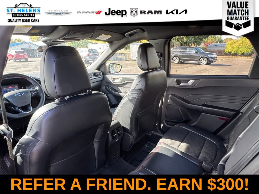 Used 2023 Ford Escape ST-Line w/ Cold Weather Package image 32
