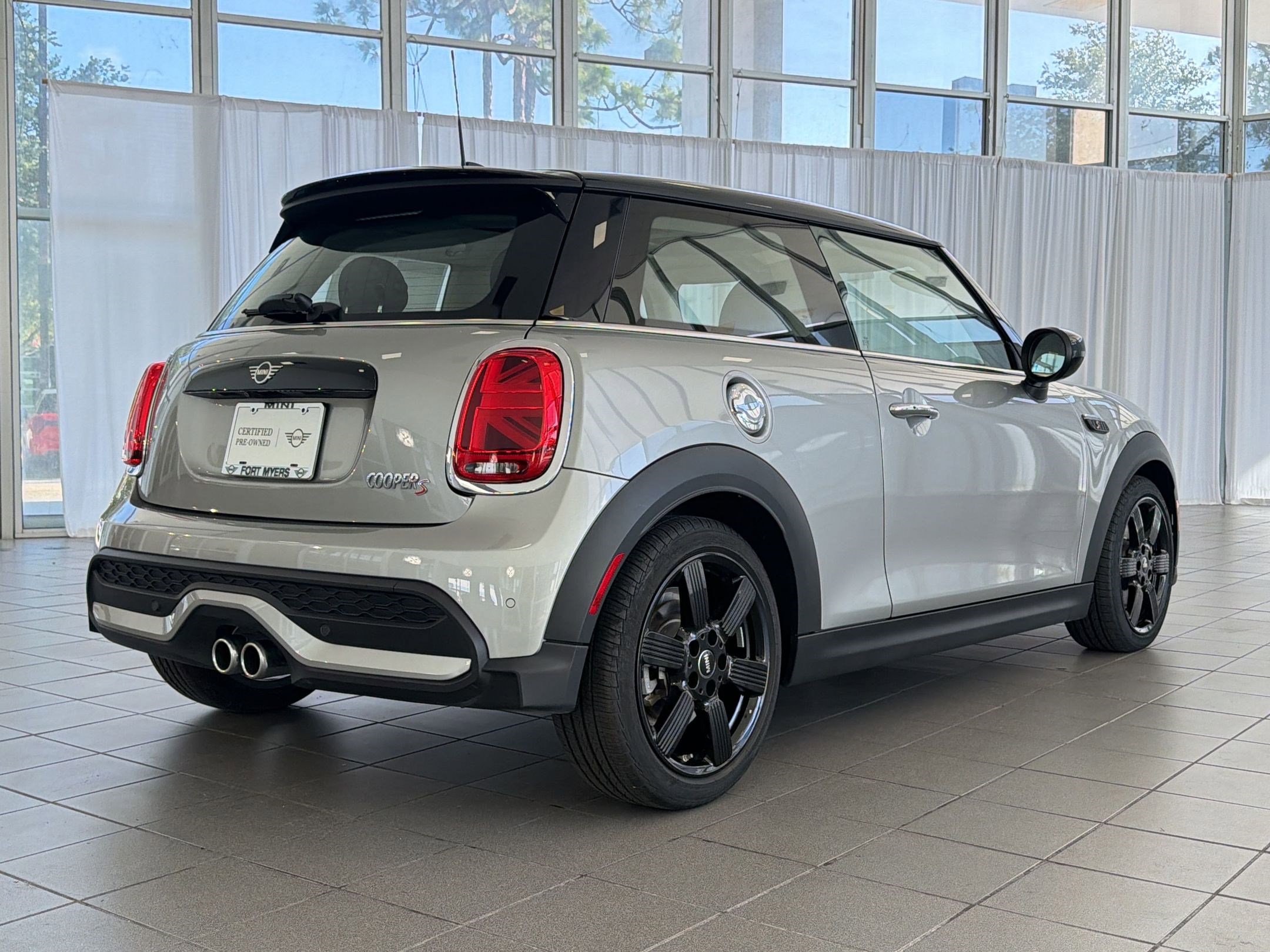 Certified 2024 MINI Cooper S FWD image 9