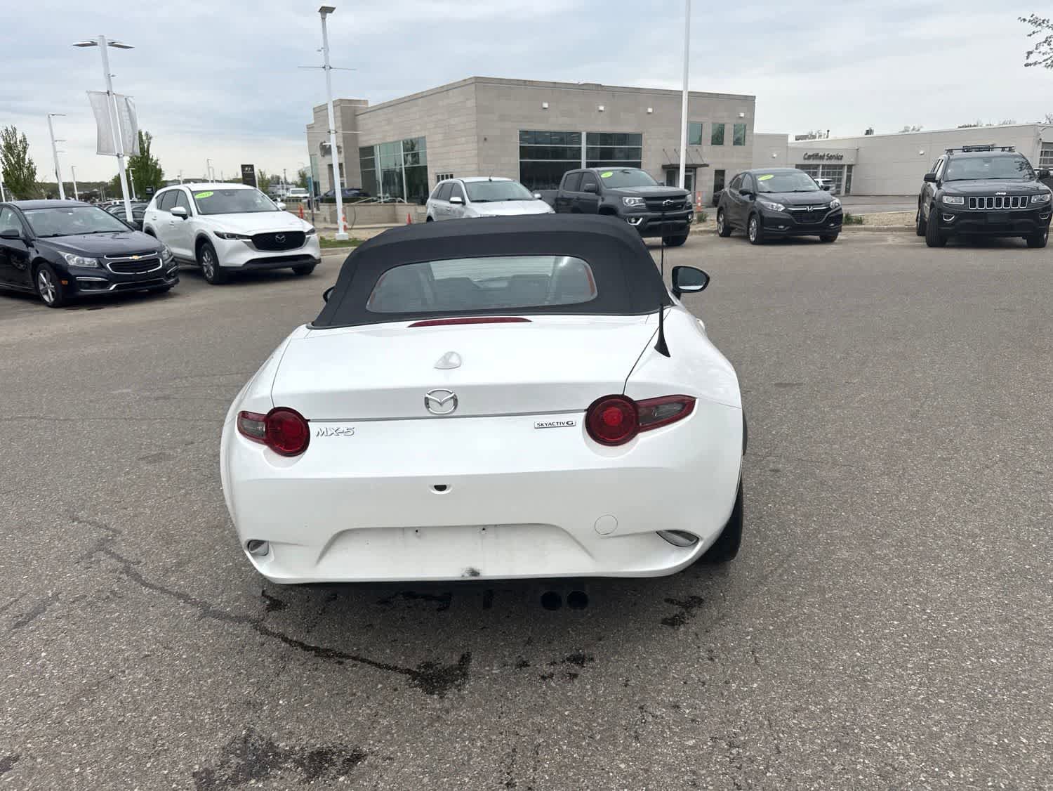Used 2023 MAZDA MX-5 Miata Grand Touring RWD image 6