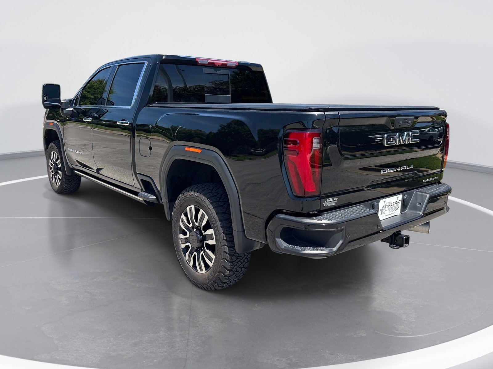 Used 2025 GMC Sierra 2500 Denali Ultimate AWD/4WD image 6