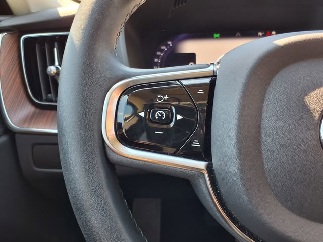 Certified 2023 Volvo XC60 B5 Plus w/ Climate Package AWD/4WD image 23