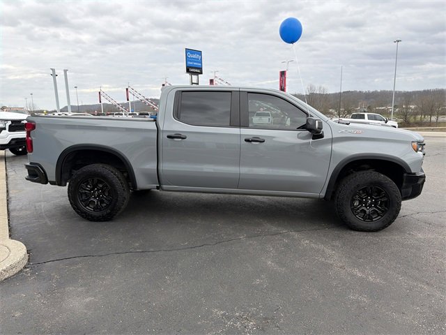 Used 2025 Chevrolet Silverado 1500 ZR2 w/ Technology Package image 2