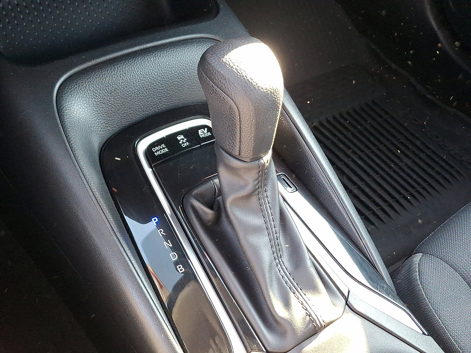 Certified 2024 Toyota Corolla LE image 14