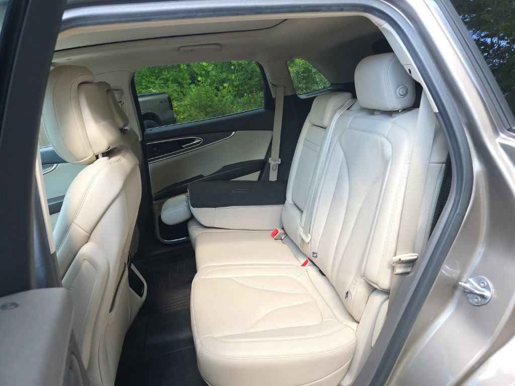 Used 2020 Lincoln Nautilus Reserve w/ Equipment Group 201A AWD/4WD image 14