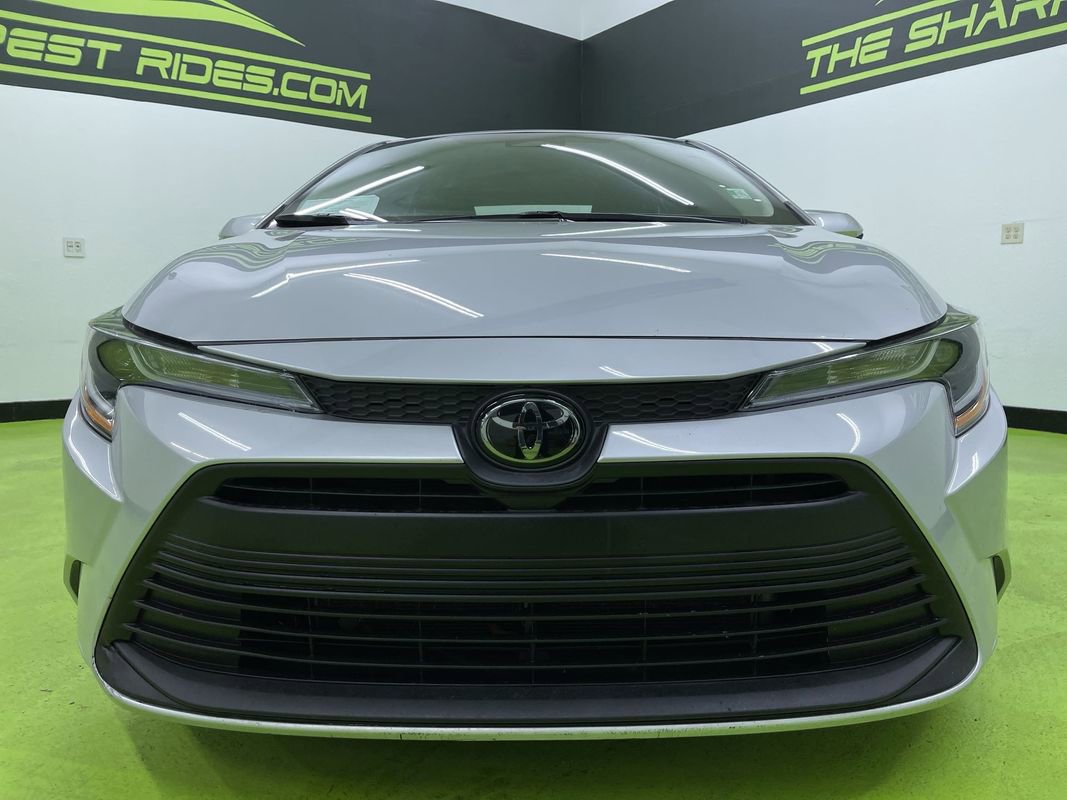 Used 2024 Toyota Corolla LE image 3