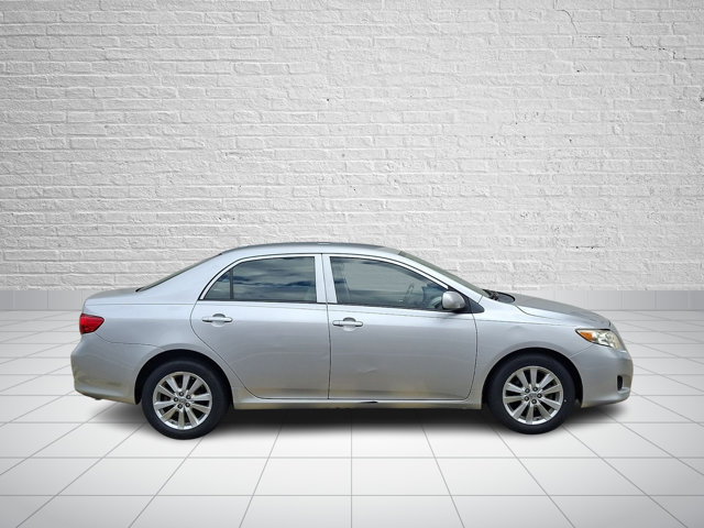 Used 2010 Toyota Corolla LE FWD image 7