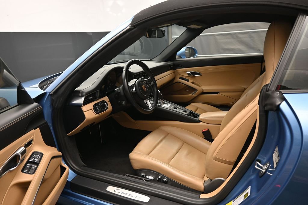 Certified 2019 Porsche 911 Carrera RWD image 4