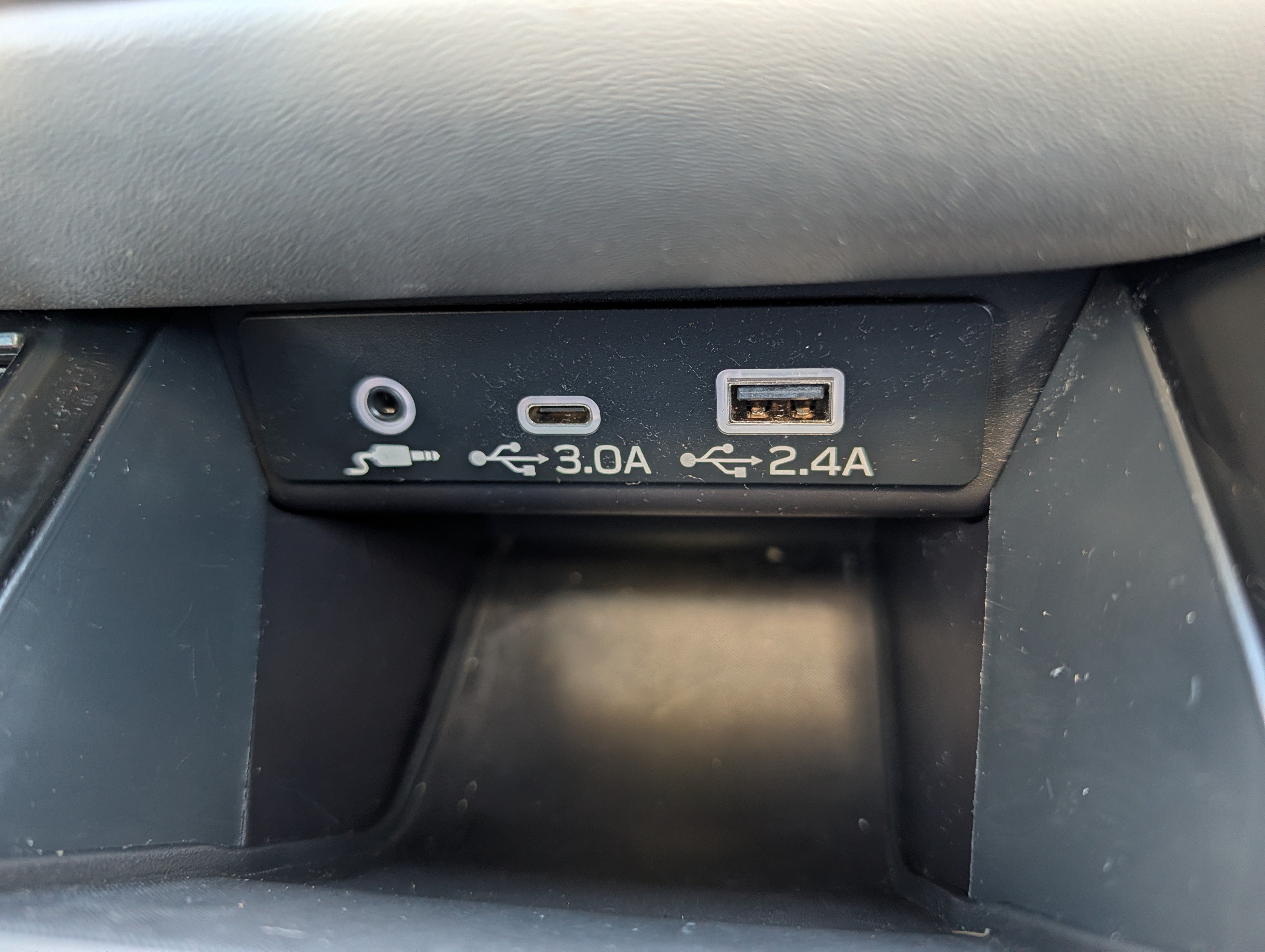 Used 2023 Subaru Outback Premium AWD/4WD image 33