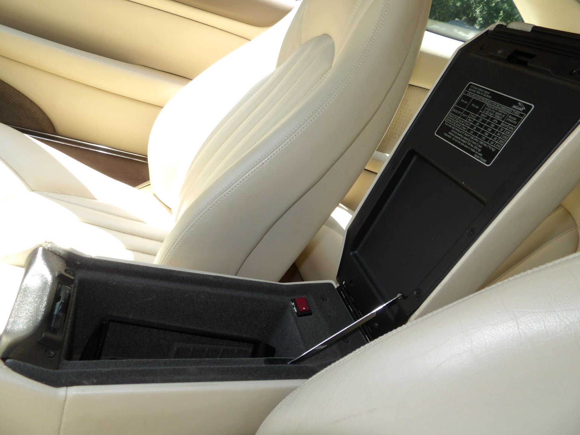 Used 1997 Jaguar XK8 Coupe RWD image 92