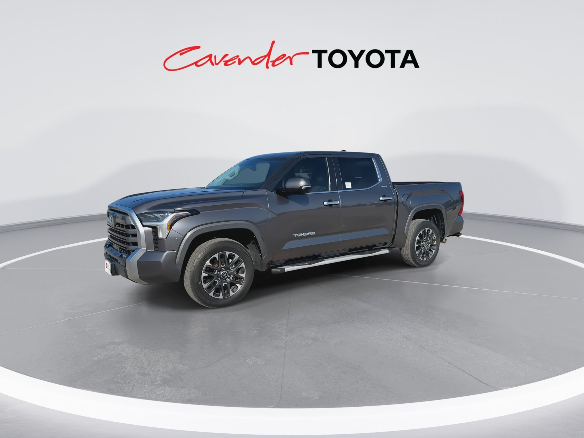 Used 2023 Toyota Tundra Limited w/ Power Package AWD/4WD image 4