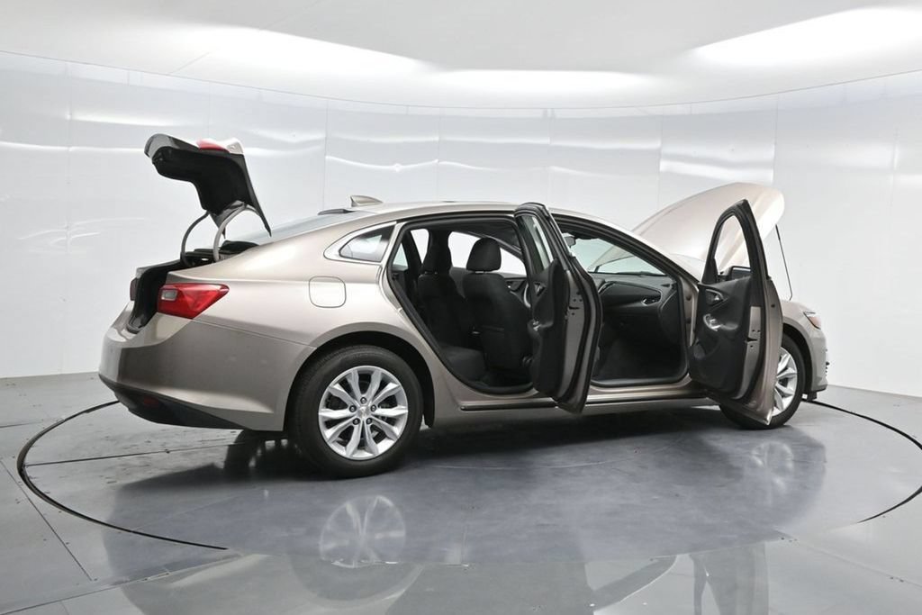 Used 2024 Chevrolet Malibu LT FWD image 4