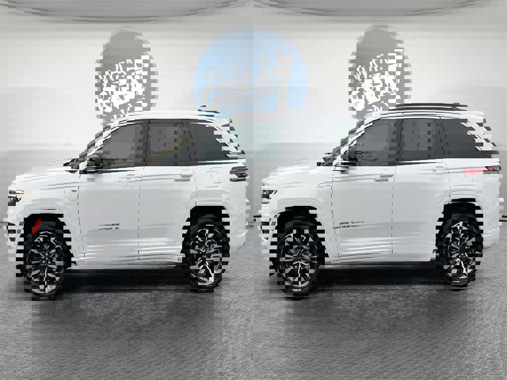 Used 2024 Jeep Grand Cherokee Overland w/ Luxury Tech Group IV image 7