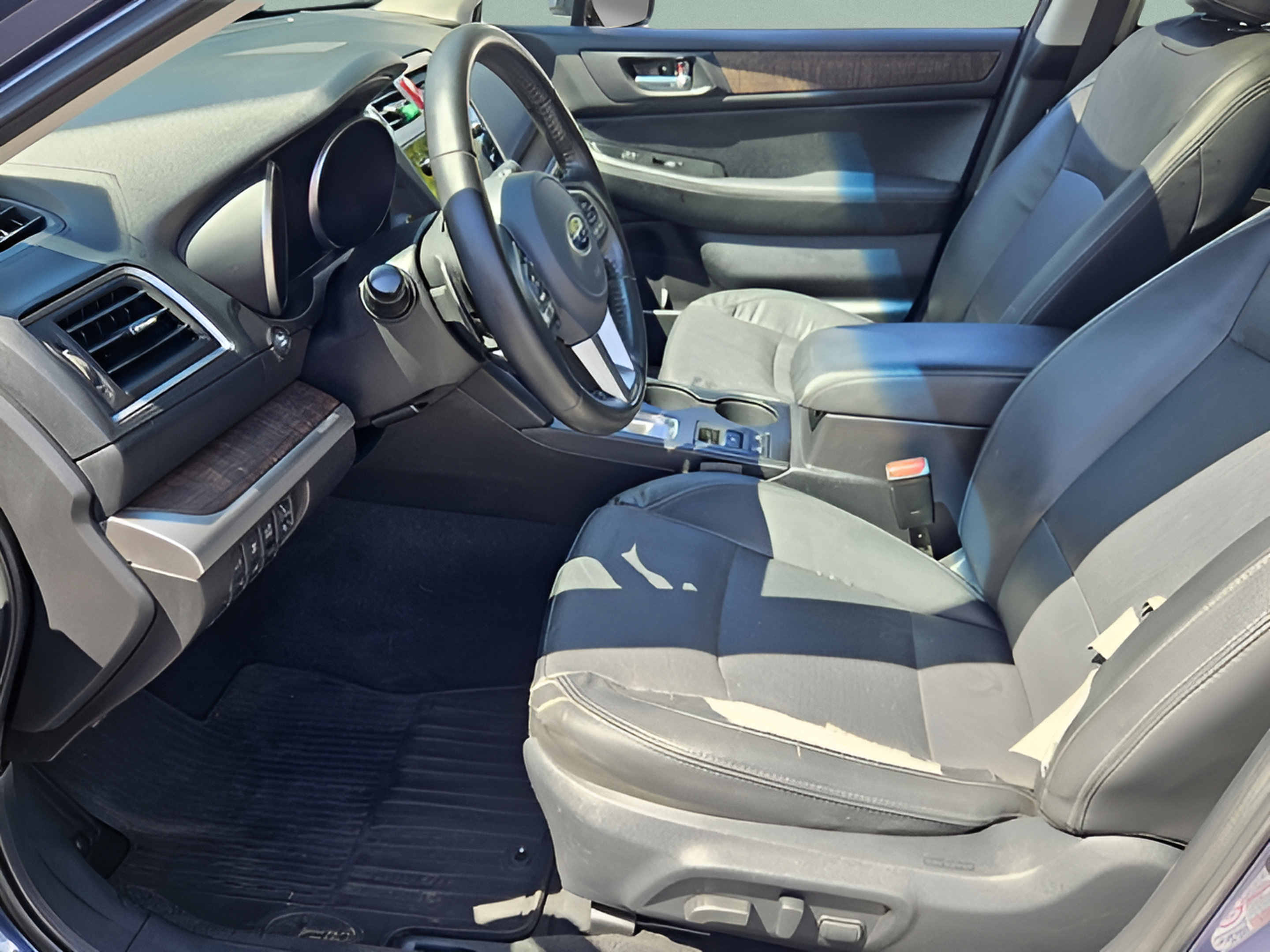 Used 2016 Subaru Outback 2.5i Limited AWD/4WD image 12