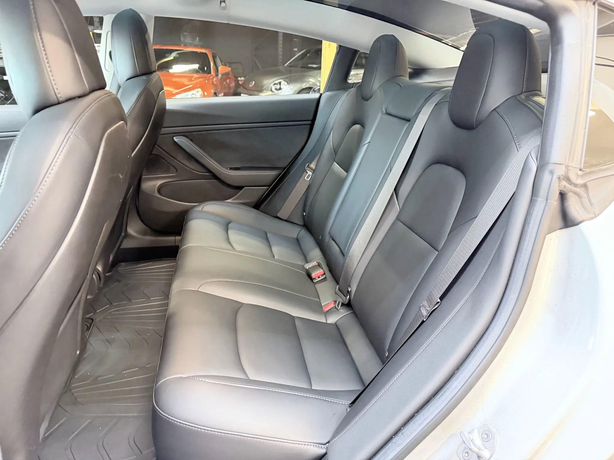 Used 2018 Tesla Model 3 Long Range image 21