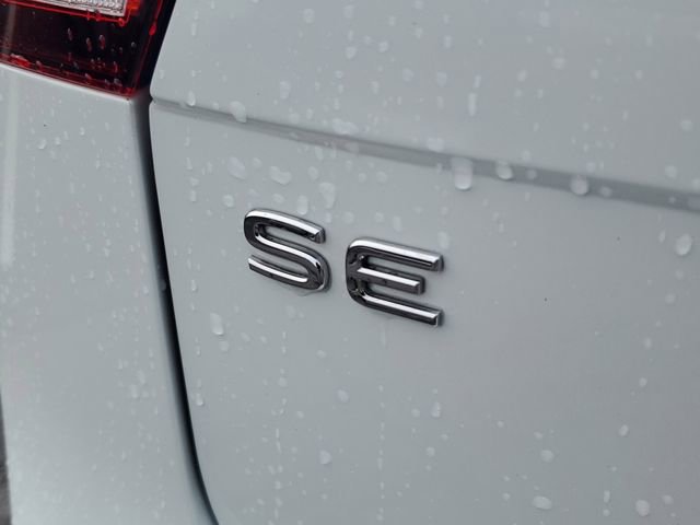 Certified 2023 Volkswagen Tiguan SE image 6