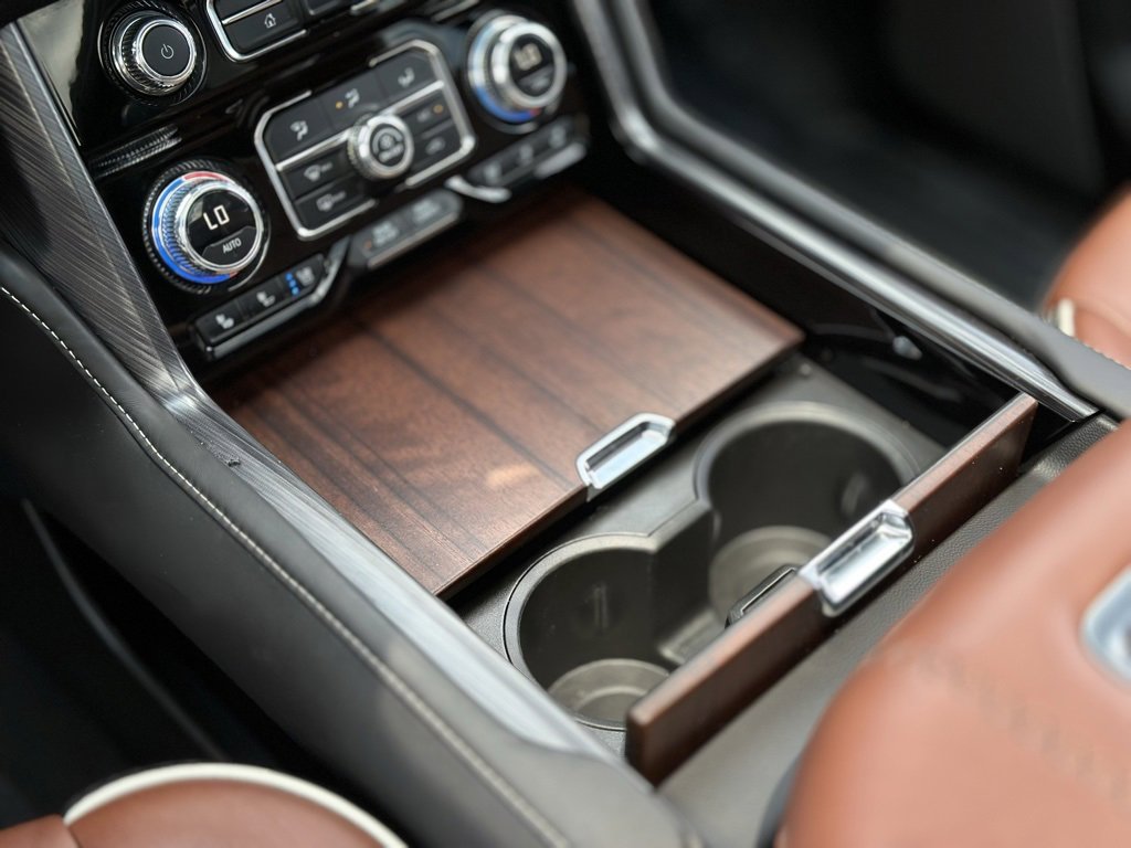 Used 2023 GMC Yukon XL Denali Ultimate image 19