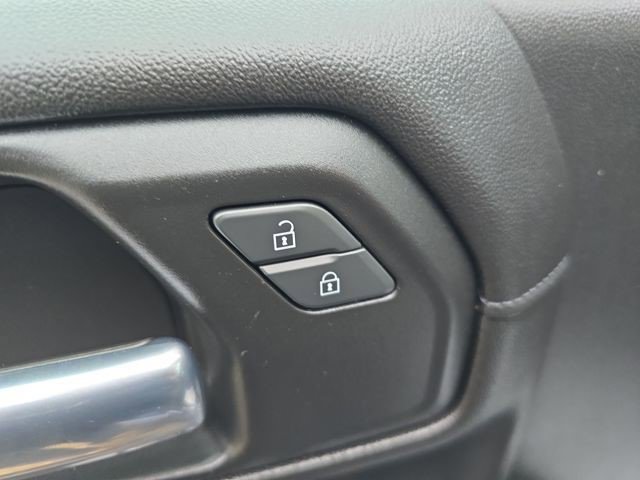 Used 2020 GMC Sierra 1500 Elevation w/ Elevation Value Package image 14