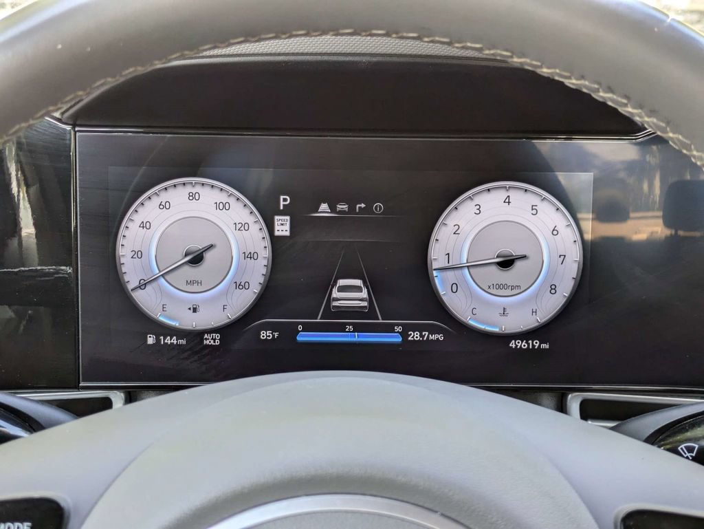 Used 2025 Hyundai Elantra SEL FWD image 28