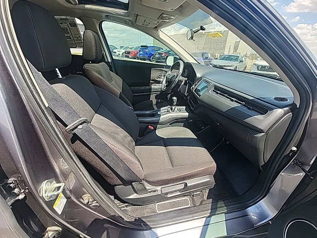 Used 2016 Honda HR-V EX image 30