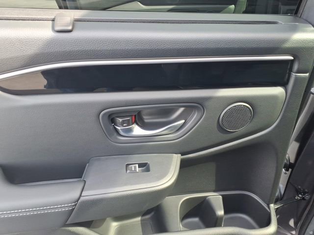 Used 2025 Honda Pilot Touring image 6