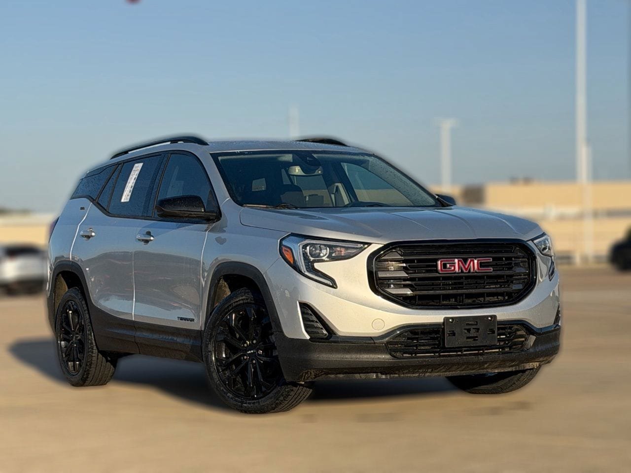 Used 2020 GMC Terrain SLE w/ Driver Convenience Package FWD image 2