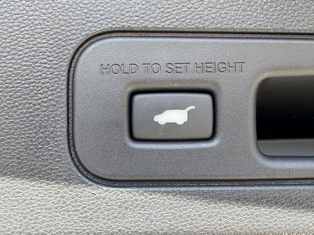 New 2026 Acura MDX w/ Technology Package FWD image 10