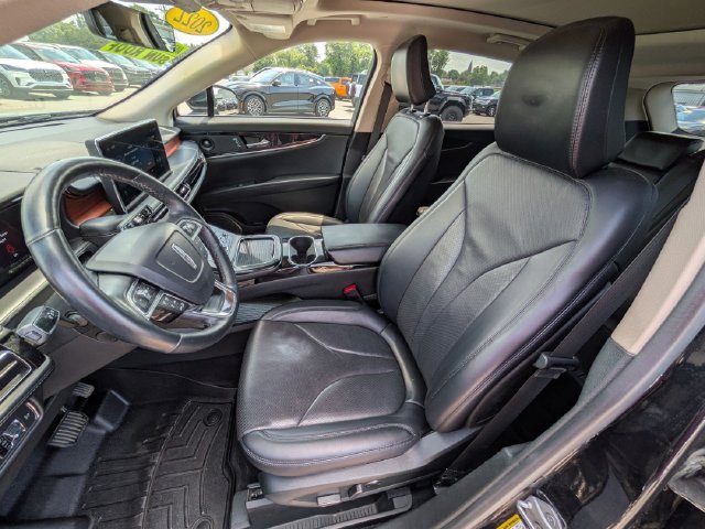 Used 2022 Lincoln Nautilus Reserve w/ Equipment Group 201A AWD/4WD image 7