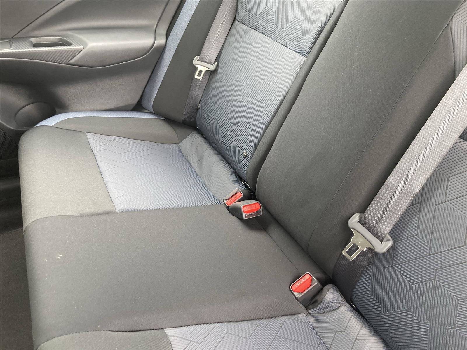 New 2025 Nissan Versa SV image 32